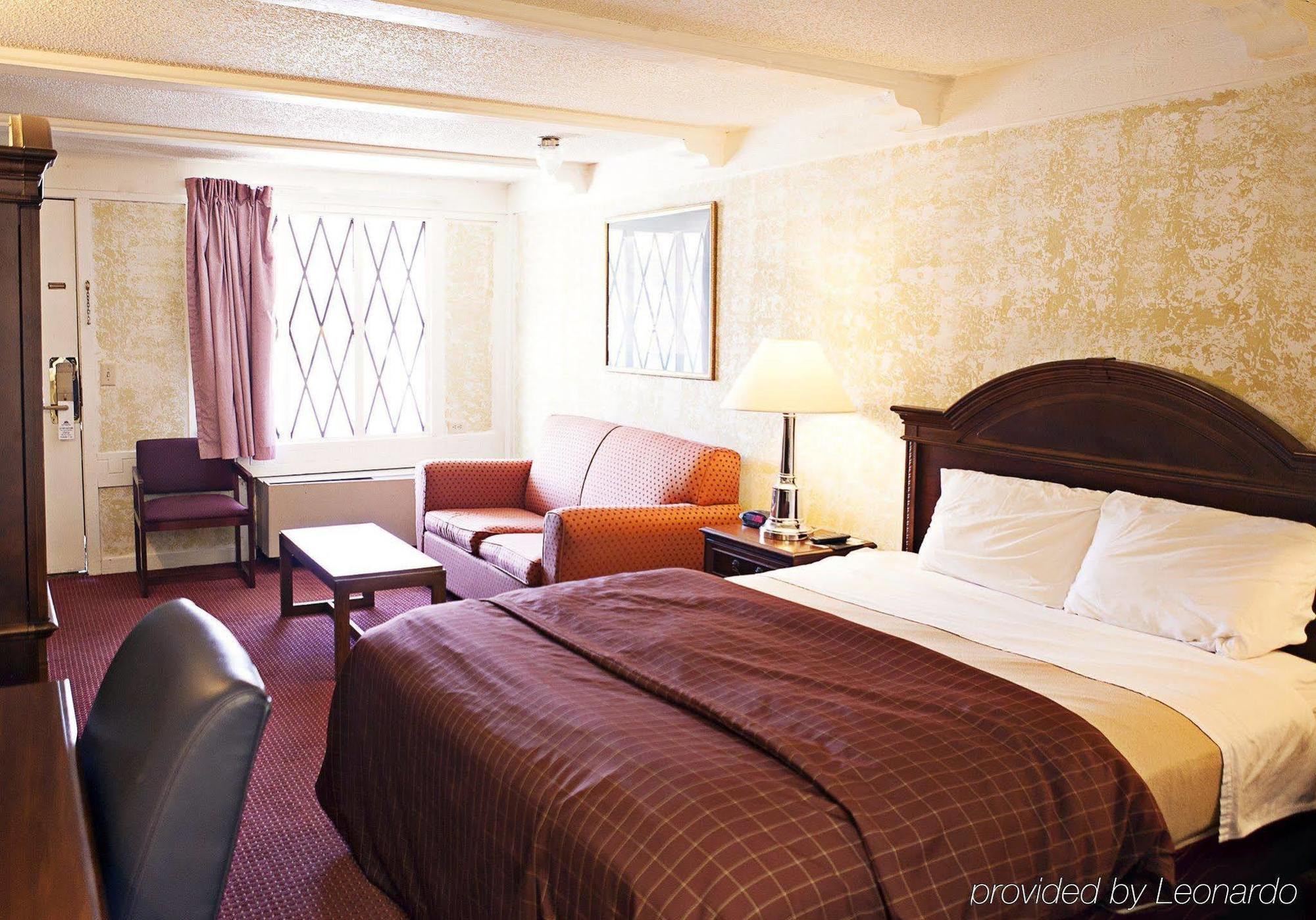 Dover Inn And Suites الغرفة الصورة